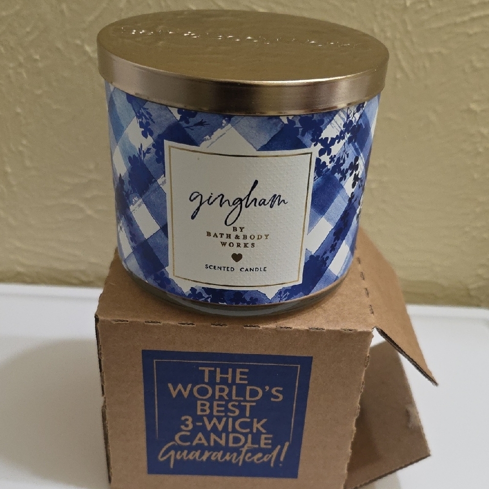 Bath & Body Works Gingham Candle with Gold Lid